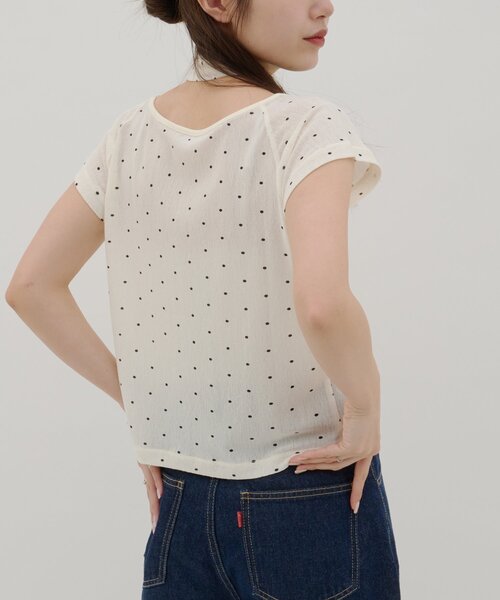 DISCOAT(ディスコート)の「【umm.】チョーカー付きドットラグランプルオーバー(Tシャツ/カットソー・レディース・アイボリー/オフホワイト/サックスブルー/ブラック/グレー・FREE)」の10枚目の写真