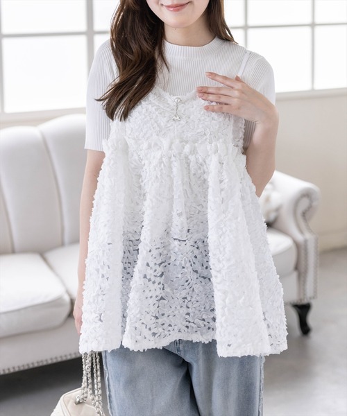 CLEAR BASIC（クリアベーシック）の「チャーム付きウェーブ刺繍チュールキャミチュニック［骨格ウェーブ/シアー/透け感/フェミニン/レイヤード］（シャツ/ブラウス・レディース・ブラック/オフホワイト・F）」の10枚目の写真