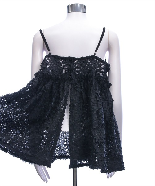 CLEAR BASIC（クリアベーシック）の「チャーム付きウェーブ刺繍チュールキャミチュニック［骨格ウェーブ/シアー/透け感/フェミニン/レイヤード］（シャツ/ブラウス・レディース・ブラック/オフホワイト・F）」の21枚目の写真