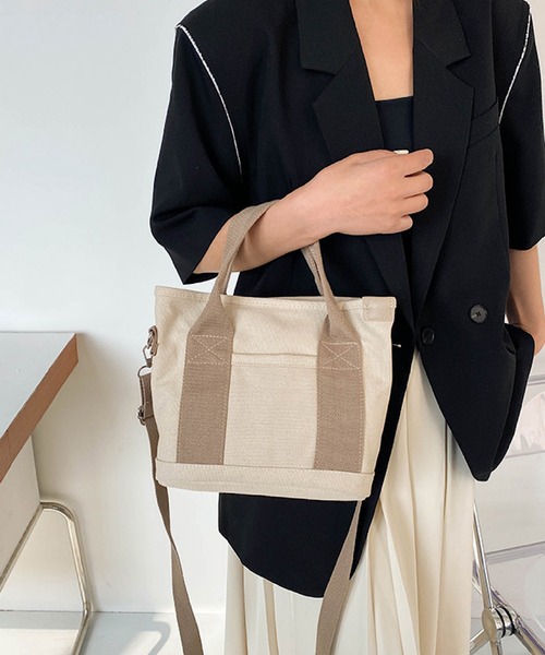 Mignonjour(ミニョンジュール)の「Mignonjour/2WAYシンプルキャンバスミニトートバッグ M2934(トートバッグ・レディース・ブラウン/アイボリー/ブラック・FREE)」の4枚目の写真