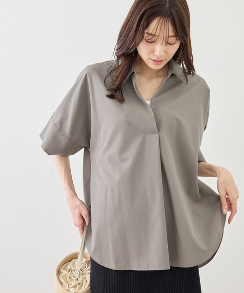 ROPE' PICNIC(ロペピクニック)の「スキッパーシャツブラウス/UVカット・接触冷感・防シワ(シャツ/ブラウス・レディース・チャコールグレー/オフホワイト/ブルー/サックスブルー/ブルー系その他4・FREE)」の7枚目の写真