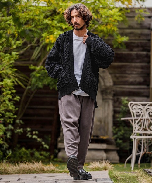 CAMBIO(カンビオ)の「mcg3835-Flexiguard Chenille Knit Cardigan ニットカーディガン(A71226cmb)(カーディガン/ボレロ・メンズ・ブラック/ネイビー/チャコール/グリーン/ライトカーキ・L/M/S)」の9枚目の写真