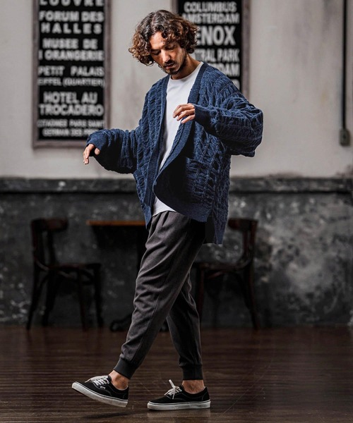 CAMBIO(カンビオ)の「mcg3835-Flexiguard Chenille Knit Cardigan ニットカーディガン(A71226cmb)(カーディガン/ボレロ・メンズ・ブラック/ネイビー/チャコール/グリーン/ライトカーキ・L/M/S)」の20枚目の写真