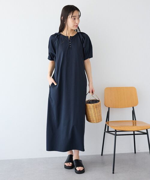 CRAFT STANDARD BOUTIQUE(クラフトスタンダードブティック)の「UVカット ポーチ付きバルーンスリーブワンピース(ワンピース・レディース・ライトブルー/ブラック/ダークカーキ・FREE)」の21枚目の写真