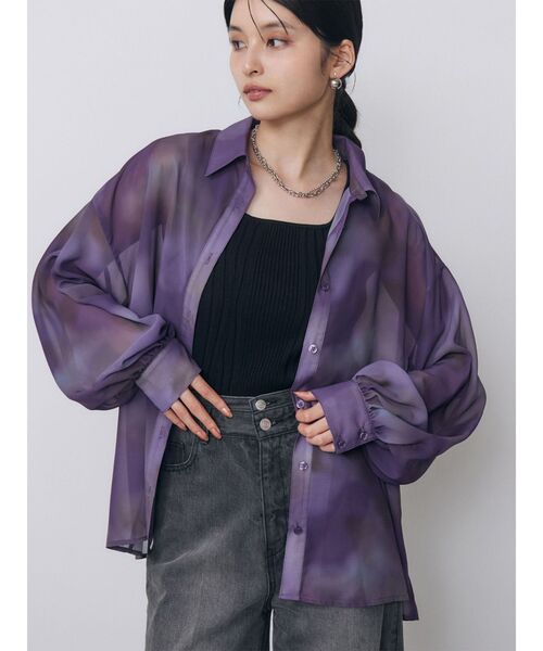 MURUA(ムルーア)の「【セットアップ対応】ニュアンスシアーシャツ 夏服(シャツ/ブラウス・レディース・パープル/ブルー・FREE)」の2枚目の写真