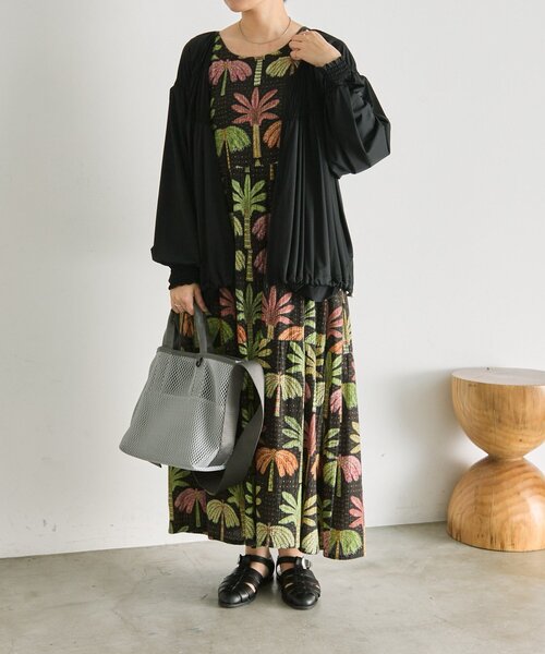 ear PAPILLONNER(イアパピヨネ)の「ジップアップラッシュガード【SUM1 STYLE】(シャツ/ブラウス・レディース・ブラック・FREE)」の18枚目の写真