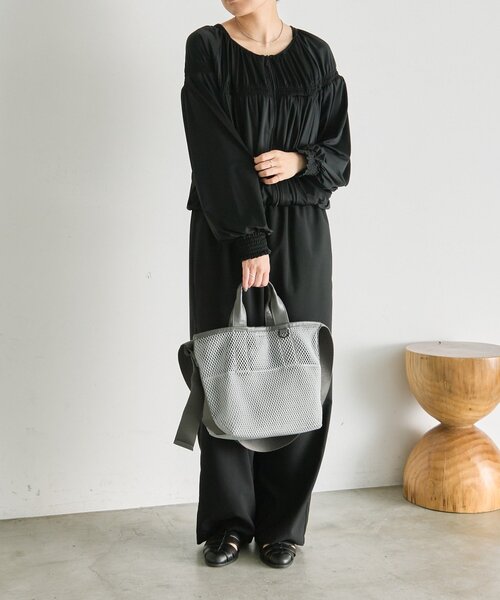 ear PAPILLONNER(イアパピヨネ)の「ジップアップラッシュガード【SUM1 STYLE】(シャツ/ブラウス・レディース・ブラック・FREE)」の3枚目の写真