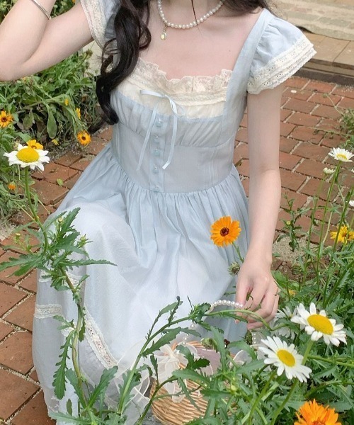 LUCPY(ラクピー)の「レースフリルギャザーキャミワンピース(ワンピース・レディース・ブルー・X-LARGE/LARGE/MEDIUM/SMALL)」の3枚目の写真
