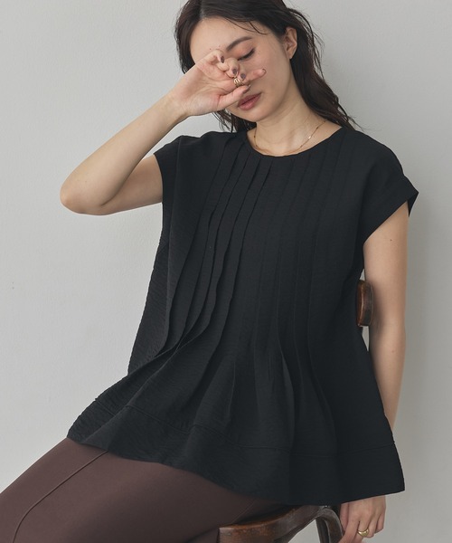 hunch(ハンチ)の「パラシュートファブリック 前後2WAYタックブラウス(シャツ/ブラウス・レディース・アイボリー/ブラック/カーキ・FREE)」の3枚目の写真