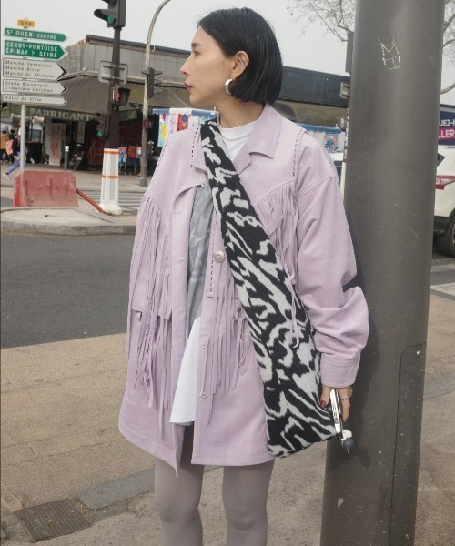 Ameri(アメリ)の「PINTUCK SYNTHETIC SUEDE SHIRT(シャツ/ブラウス・レディース・パープル/ブラウン・FREE)」の10枚目の写真