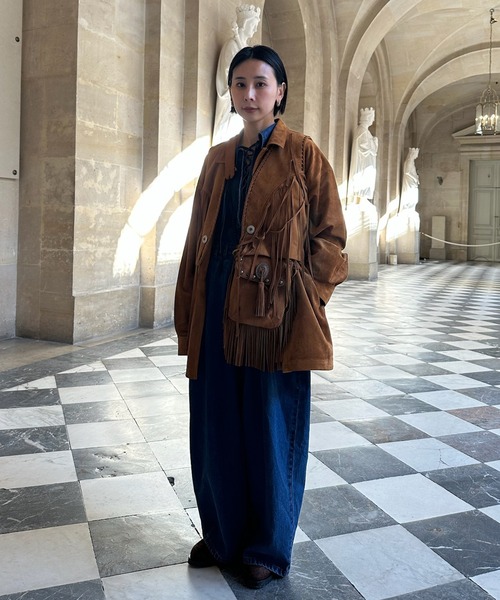 Ameri(アメリ)の「PINTUCK SYNTHETIC SUEDE SHIRT(シャツ/ブラウス・レディース・パープル/ブラウン・FREE)」の21枚目の写真