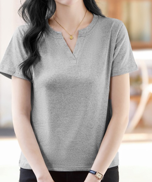 2ly2(トゥーリートゥー)の「キーネック 半袖カットソー 無地デザイン シンプルトップス デイリーTシャツ(Tシャツ/カットソー・レディース・グレー/ブラック/ホワイト・FREE)」の18枚目の写真