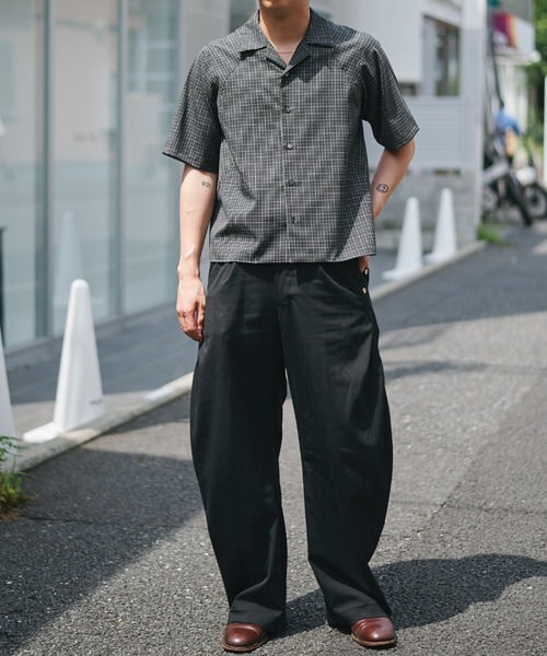 CONZ(コンズ)の「cropped open collar short sleeve shirt check/チェックシャツ/短丈/夏服/CONZ(シャツ/ブラウス・メンズ・ブラック/ネイビー/ブラウン・1/2/3)」の8枚目の写真