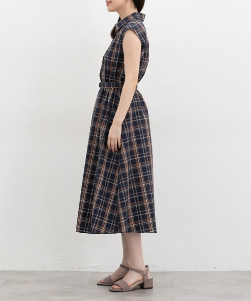 Honeys(ハニーズ)の「チェック柄ワンピース(ワンピース・レディース・グレー系その他2/ネイビー系1・3L/M/LL/L/S)」の16枚目の写真