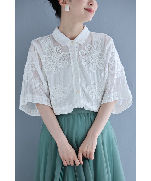 cawaii(カワイイ)の「キラキラビーズの花刺繍シャツトップス(シャツ/ブラウス・レディース・ホワイト・FREE)」の18枚目の写真