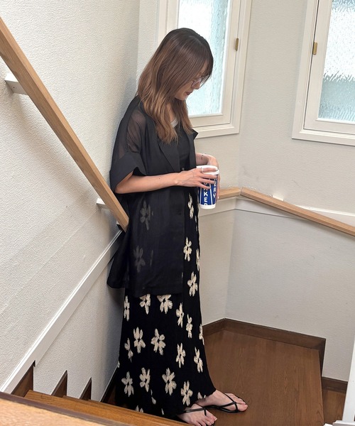 ISOOK（アイスー）の「【ISOOK / アイスー】ランダムプリーツナロースカート / ロングスカート ウエストゴム 無地 ドット 花柄 フラワー柄 Iラインスカート ZOZOTOWN限定（スカート・レディース・ブラック/ブラック系その他/ドット・FREE）」の22枚目の写真
