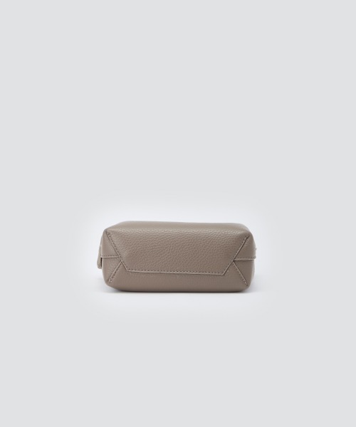 PELLICO（ペリーコ）の「ANELLI TURNLOCK MINI バッグ TAUPE（ハンドバッグ・レディース・グレイッシュベージュ・FREE）」の4枚目の写真