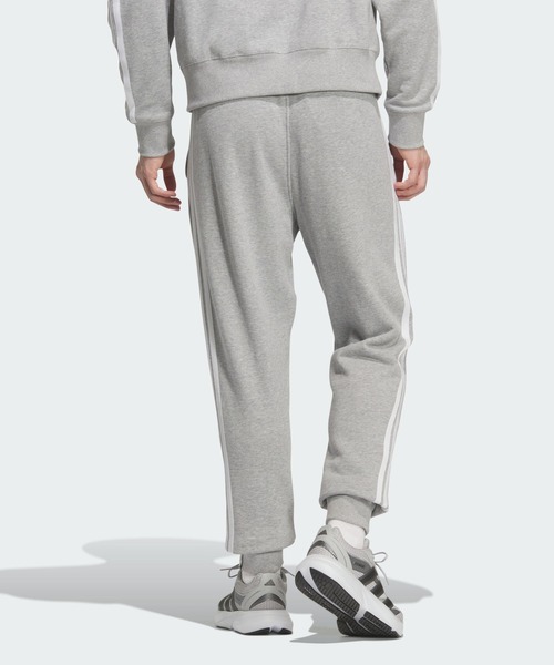 adidas(アディダス)の「エッセンシャルズ プラス レギュラーフィット スリーストライプス フレンチテリー フルレングス カフ パンツ / アディダス adidas(その他パンツ・メンズ・グレー・X-LARGE/X-SMALL/XX-LARGE/3XL/SMALL/LARGE/MEDIUM)」の2枚目の写真
