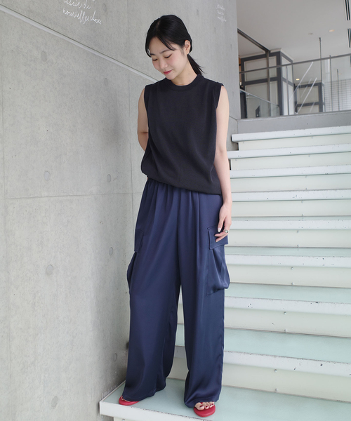 IENA(イエナ)の「《一部店舗限定》Maison IENA アシンメトリーノースリーブ(ニット/セーター・レディース・ネイビー・FREE)」の7枚目の写真