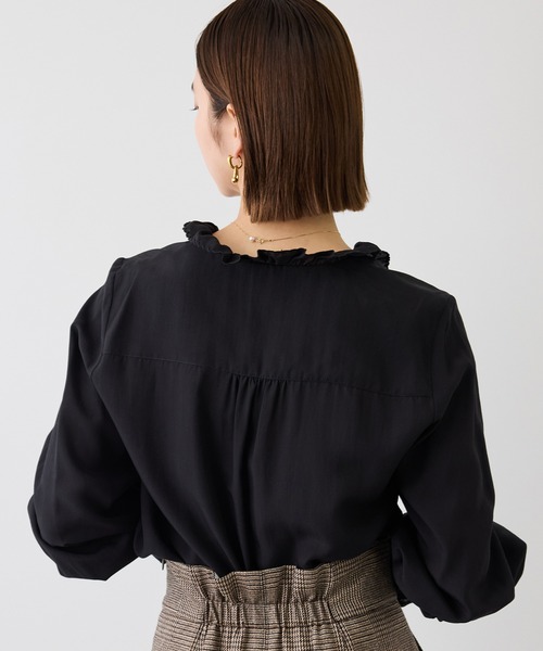 ROPE'(ロペ)の「エンブロイダリーフリルブラウス(シャツ/ブラウス・レディース・ホワイト/ブラック・38)」の18枚目の写真