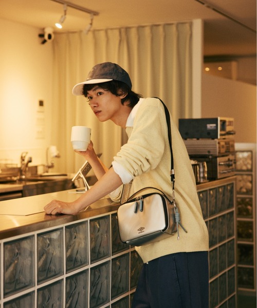 UMBRO(アンブロ)の「umbro/アンブロ 6W12 ショルダーバッグ 20301(ショルダーバッグ・レディース・ブラック/シルバー・FREE)」の19枚目の写真