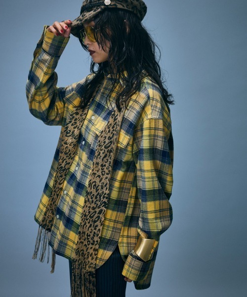 GEVS.(ジェイヴィス)の「ワイドシルエットチェックシャツ<大きいサイズ有>GEVS.(シャツ/ブラウス・レディース・ピンク系/イエロー系・5L/4L/3L/LL/L/M)」の11枚目の写真