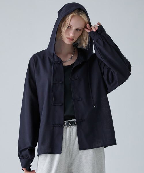VELNUS(ベルナス)の「【VELNUS】Chinese Button Design Sheer Hooded Shirt Parka/チャイナボタンデザイン シアーフードシャツパーカー(シャツ/ブラウス・メンズ・ネイビー/ブラック・M/S/L)」の2枚目の写真