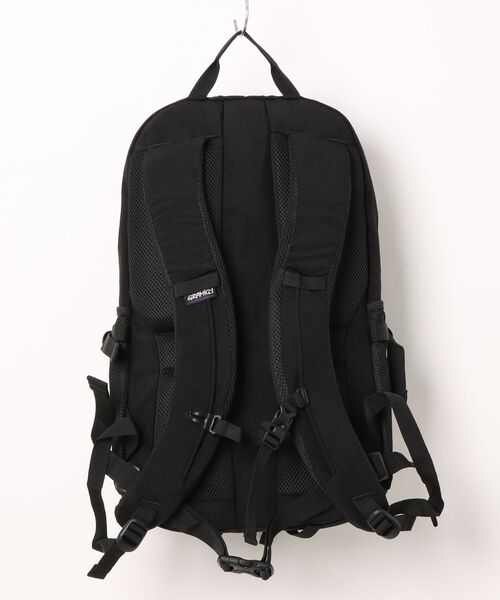 Gramicci(グラミチ)の「●GRAMICCI(グラミチ) ●TRAIL DAY PACK 25L(バックパック/リュック・メンズ・ブラック・FREE)」の3枚目の写真