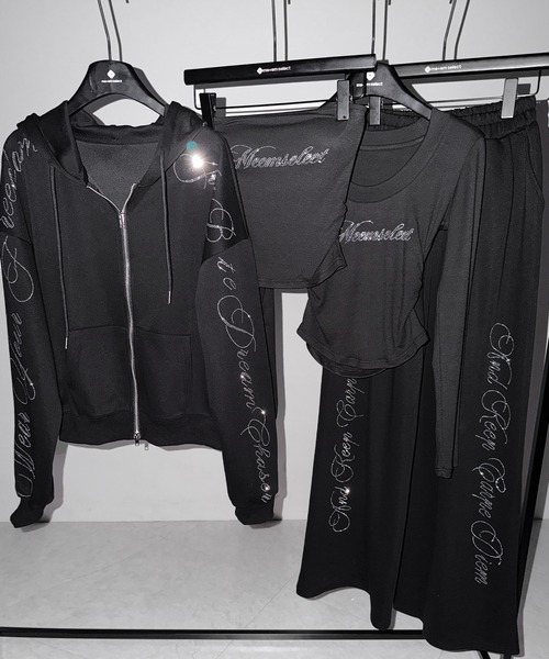 me+em select(ミームセレクト)の「【 セットアップ可能 】ラインストーンロゴダブルジップパーカー / Rhine stone logo double zip hoodie(パーカー・レディース・ブラック系1/ブラック・FREE)」の10枚目の写真