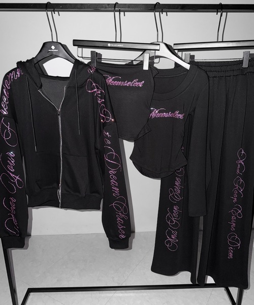 me+em select(ミームセレクト)の「【 セットアップ可能 】ラインストーンロゴダブルジップパーカー / Rhine stone logo double zip hoodie(パーカー・レディース・ブラック系1/ブラック・FREE)」の11枚目の写真