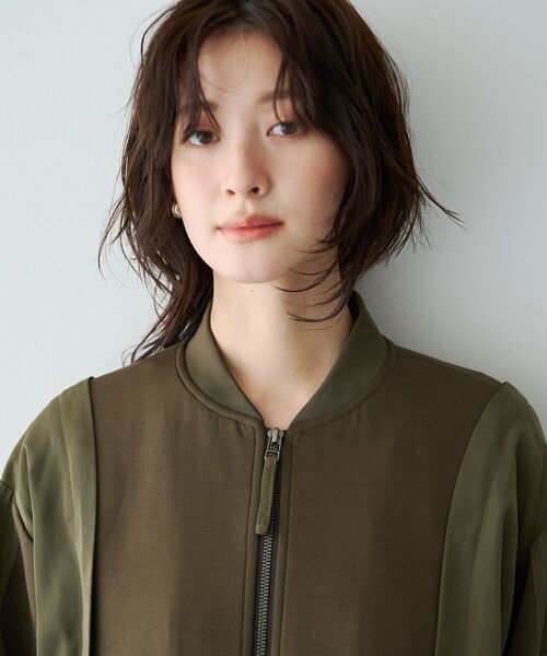 Editt by YECCA VECCA(エディットバイイェッカヴェッカ)の「異素材切替MA-1風ブルゾン(ブルゾン・レディース・カーキ/ブラック・FREE)」の8枚目の写真