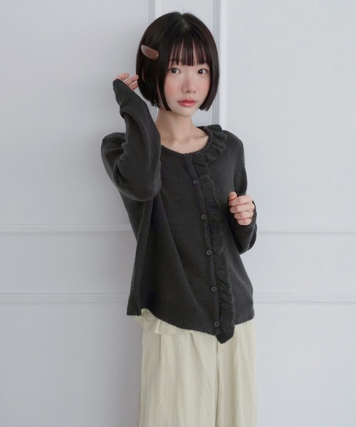 by muni:r(バイ ムニール)の「デューン ラッフル ウエスト コットンパンツ/2026 AW COLLECTION(その他パンツ・レディース・ベージュ/ブラック・SMALL/MEDIUM)」の10枚目の写真