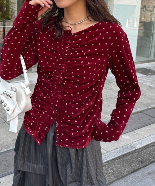 CIAOPANIC（チャオパニック）の「フロントシャーリングドットベロアトップス（Tシャツ/カットソー・レディース・ブラウン/ブラック/ホワイト/レッド/ネイビー・ONE SIZE）」の5枚目の写真
