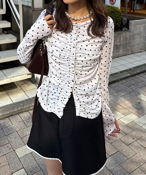 CIAOPANIC（チャオパニック）の「フロントシャーリングドットベロアトップス（Tシャツ/カットソー・レディース・ブラウン/ブラック/ホワイト/レッド/ネイビー・ONE SIZE）」の8枚目の写真