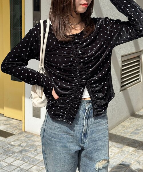 CIAOPANIC（チャオパニック）の「フロントシャーリングドットベロアトップス（Tシャツ/カットソー・レディース・ブラウン/ブラック/ホワイト/レッド/ネイビー・ONE SIZE）」の17枚目の写真