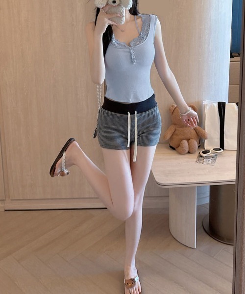 Miniministore(ミニミニストア)の「レースリボンタンクトップカップ付トップス(タンクトップ・レディース・ピンク/ブルー/ブラック/ホワイト・FREE)」の7枚目の写真