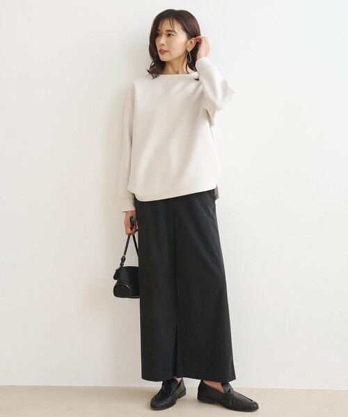 UNFILO(アンフィーロ)の「ストレッチコーデュロイ ワイドパンツ(その他パンツ・レディース・グレー系/ベージュ系/ネイビー系/ピンク系・MEDIUM/SMALL/LARGE)」の14枚目の写真