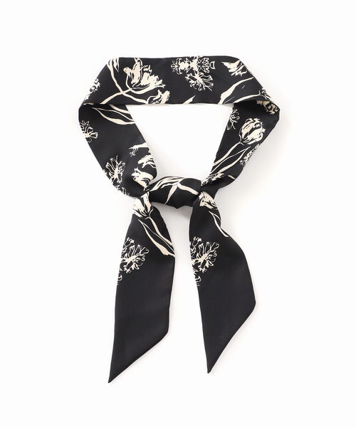 journal standard L'essage（ジャーナルスタンダードレサージュ）の「AENEIS/エネス Nostalgia Flowers Silk Twill Bandeau スカーフ（バンダナ/スカーフ・レディース・ブラック・FREE）」の4枚目の写真