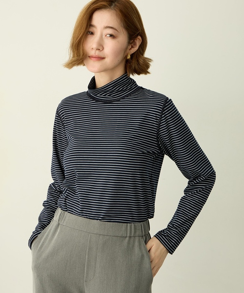 Petit Honfleur(プチオンフルール)の「アクセントステッチハイネックプルオーバー【無地・ボーダー】(Tシャツ/カットソー・レディース・レッド/ネイビー/サックスブルー/グレー・M/L)」の12枚目の写真