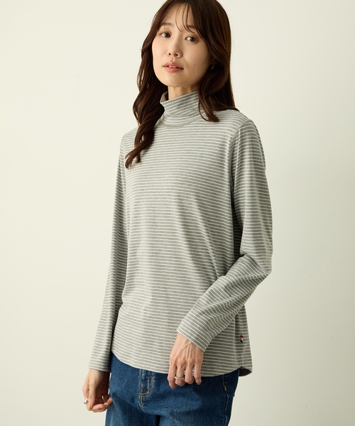 Petit Honfleur(プチオンフルール)の「アクセントステッチハイネックプルオーバー【無地・ボーダー】(Tシャツ/カットソー・レディース・レッド/ネイビー/サックスブルー/グレー・M/L)」の14枚目の写真