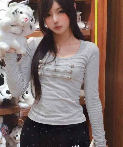 ViViDAY(ビビデー)の「ナポレオンデザイン長袖トップス(Tシャツ/カットソー・レディース・グレー/ブラック・M)」の8枚目の写真