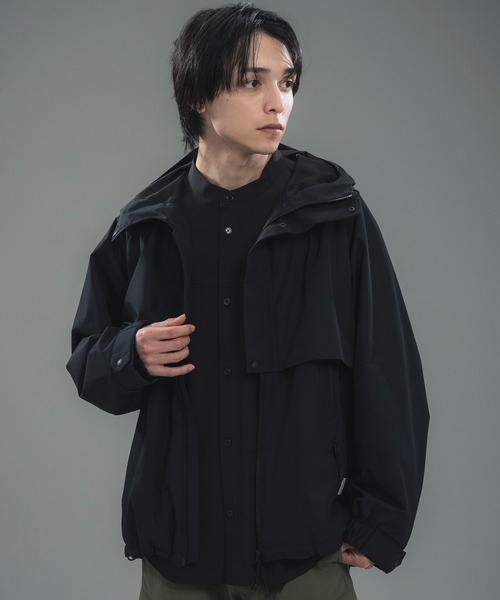 +phenix(プラスフェニックス)の「+phenix(プラスフェニックス)VENTILATED HOODIE ベンチレーション フーディー / WINDSTOPPER PRODUCTS BY GORE-TEX LABS(マウンテンパーカー・メンズ・ブラック/ライトグレー/ブルー・M/S/L)」の21枚目の写真