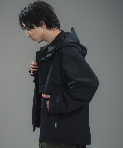 +phenix(プラスフェニックス)の「+phenix(プラスフェニックス)VENTILATED HOODIE ベンチレーション フーディー / WINDSTOPPER PRODUCTS BY GORE-TEX LABS(マウンテンパーカー・メンズ・ブラック/ライトグレー/ブルー・M/S/L)」の22枚目の写真