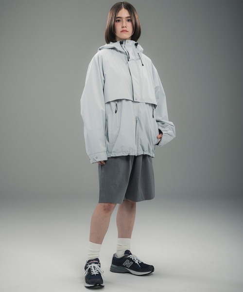 +phenix(プラスフェニックス)の「+phenix(プラスフェニックス)VENTILATED HOODIE ベンチレーション フーディー / WINDSTOPPER PRODUCTS BY GORE-TEX LABS(マウンテンパーカー・メンズ・ブラック/ライトグレー/ブルー・M/S/L)」の5枚目の写真