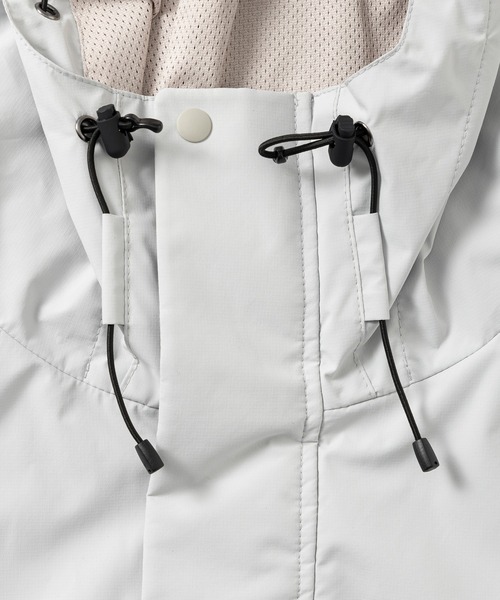 +phenix(プラスフェニックス)の「+phenix(プラスフェニックス)VENTILATED HOODIE ベンチレーション フーディー / WINDSTOPPER PRODUCTS BY GORE-TEX LABS(マウンテンパーカー・メンズ・ブラック/ライトグレー/ブルー・M/S/L)」の11枚目の写真