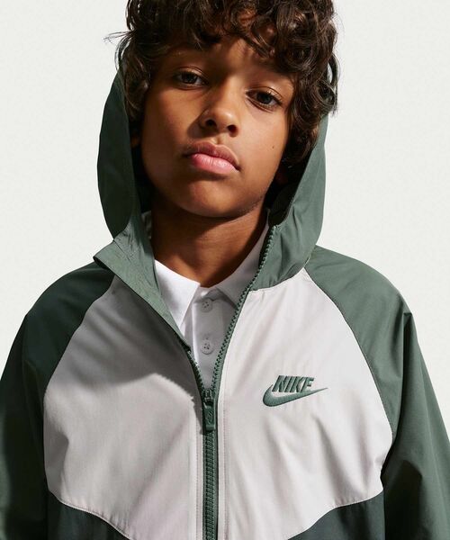 未使用品 NIKE 浦和レッズ カモウィンドランナーフーディジャケット Lサイズ ナイキ スポーツウェア ウィンドランナー ジュニア フーデッド レペル