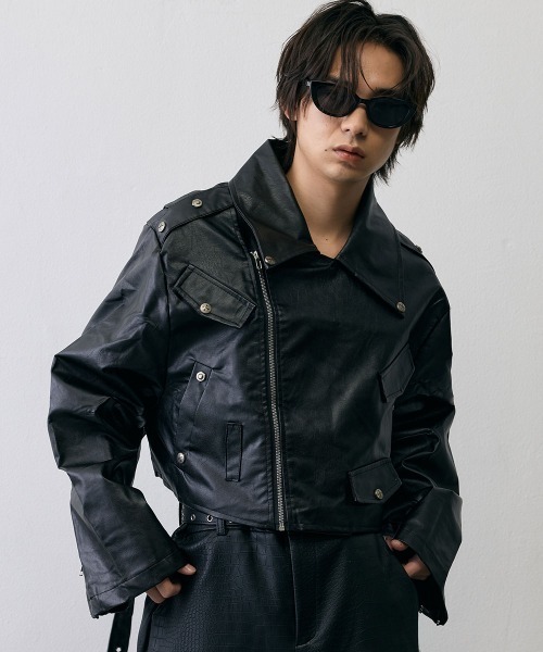 Shoowtime(ショウタイム)の「Grunge Flare Sleeve Cropped Leather Jacket / グランジ フレアスリーブ クロップド レザージャケット(ライダースジャケット・メンズ・ブラック・MEDIUM/X-LARGE/LARGE)」の3枚目の写真