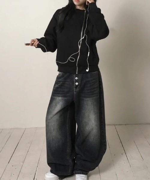 Aelina(エリナ)の「ジップアップパーカー(パーカー・レディース・グレー/ブラック・FREE)」の12枚目の写真