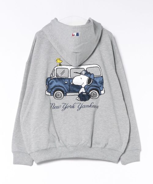 PEANUTS(ピーナッツ)の「【PEANUTS/ピーナッツ】【ユニセックスデザインでリンクコーデにも◎】MLB×PEANUTS 裏起毛ジップパーカー 保温 キャラクター ドジャース ヤンキース ホワイトソックス(パーカー・メンズ・ベージュ系その他3/ブラック系その他3/ブルー系その他2/グレー系その他2/ブラック系その他/グレー系その他・X-LARGE/LARGE/MEDIUM)」の12枚目の写真