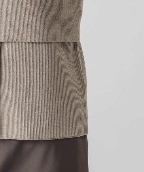 GLOBAL WORK(グローバルワーク)の「アンチピリングなめらかベストセット/1017902(Tシャツ/カットソー・レディース・レッド系その他7/ベージュ系その他3/アイボリー/ブラック・LARGE/MEDIUM)」の13枚目の写真